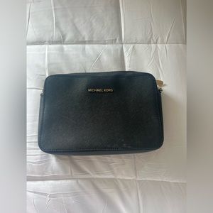 Michael Khors black cross body